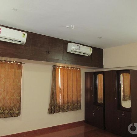 Navagraha Homestay Kumbakonam Exteriör bild