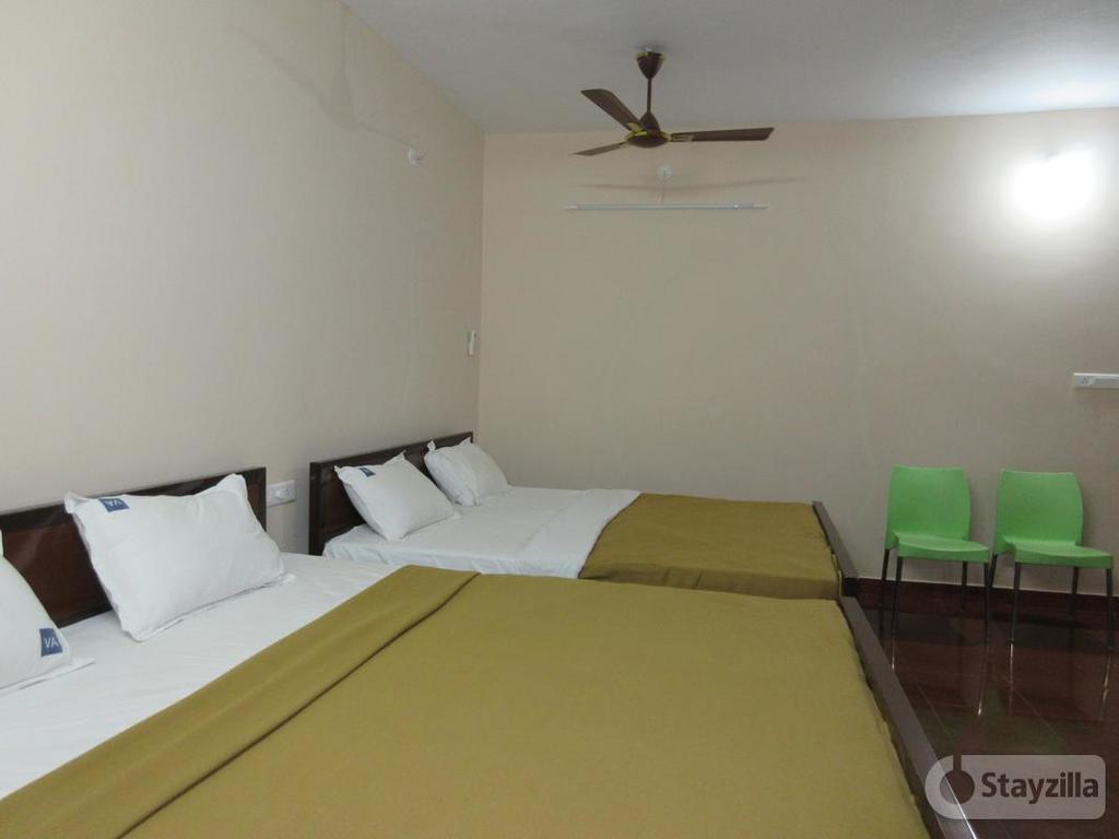 Navagraha Homestay Kumbakonam Exteriör bild